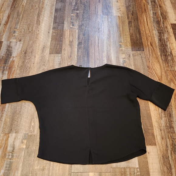 Express Top - Picture 2 of 6